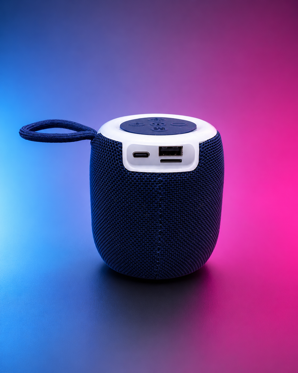ALTAVOZ BLUETOOTH DE PLASTICO  TAM 86x86x90 mm