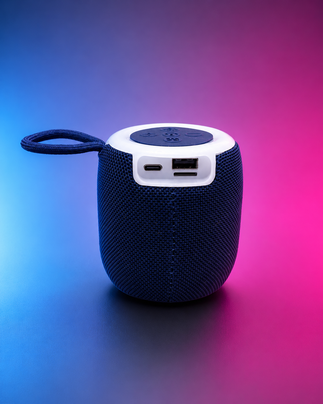 ALTAVOZ BLUETOOTH DE PLASTICO  TAM 86x86x90 mm