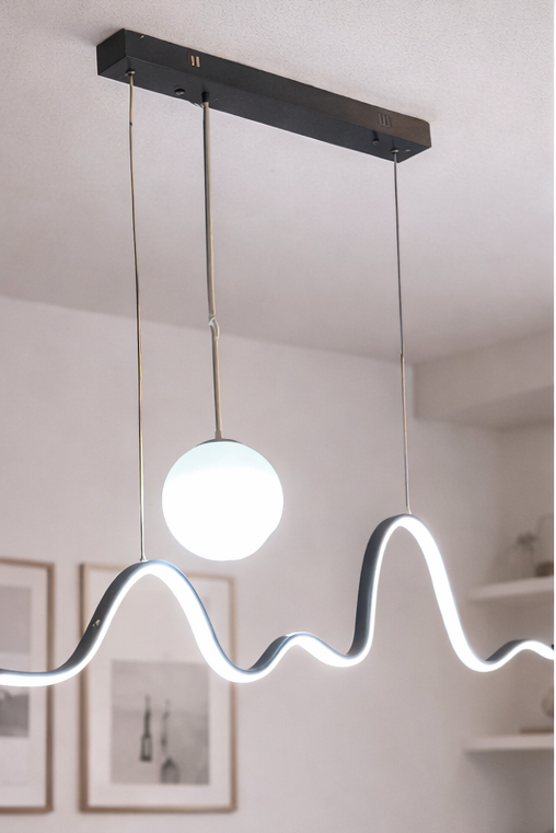 LÁMPARA DE RESTAURANTE TIENE TIRAS DE LUZ LED DBY-93